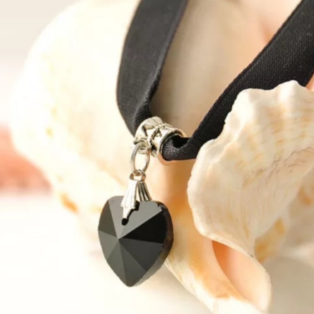 Black Heart Choker Necklace - Picture 2 of 4